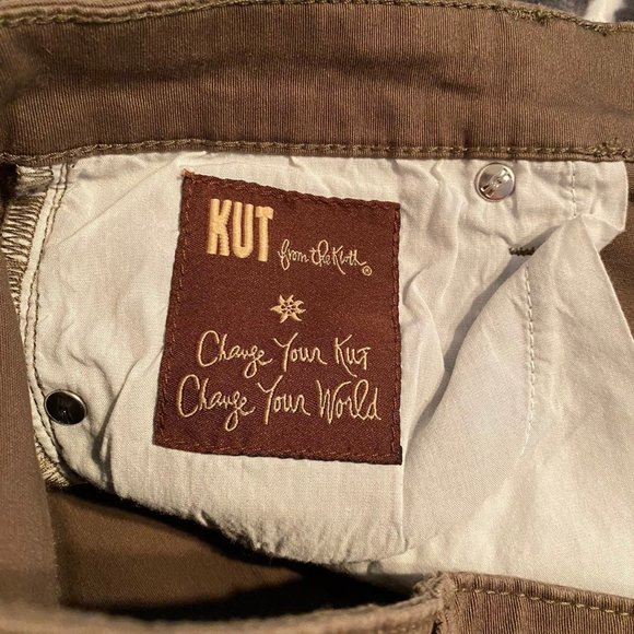 Kut from kloth Cathrine shorts Olive Green 8 knee - Picture 9 of 11